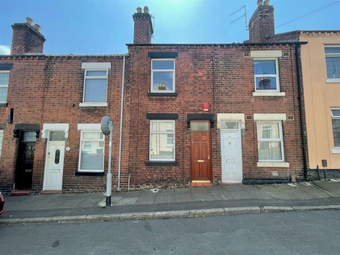 2 Bedroom Terraced House To Rent In Lewis Street, Stoke, Stoke-on-Trent, ST4