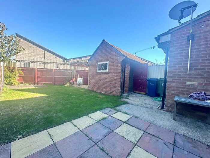 3 Bedroom House To Rent In Ditton Fields, Cambridge, CB5