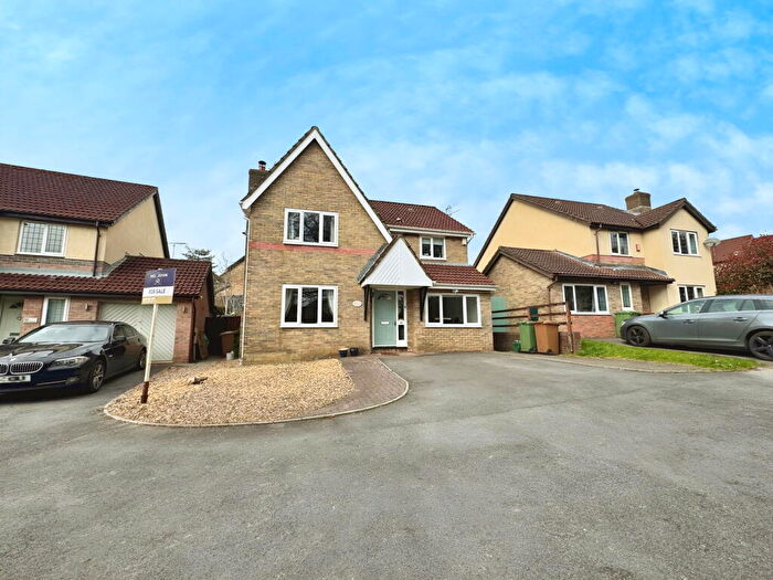 4 Bedroom Detached House For Sale In Heol Ynys Ddu, Castle View, Caerphilly, CF83