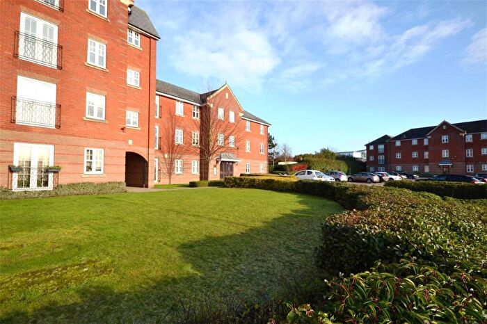 2 Bedroom Apartment For Sale In Seaton Square, Mill Hill, London, NW7
