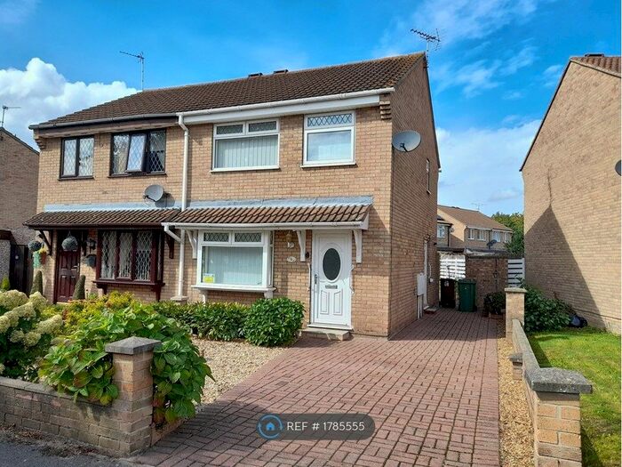 3 Bedroom Semi-Detached House To Rent In Broome Close, Newark, NG24
