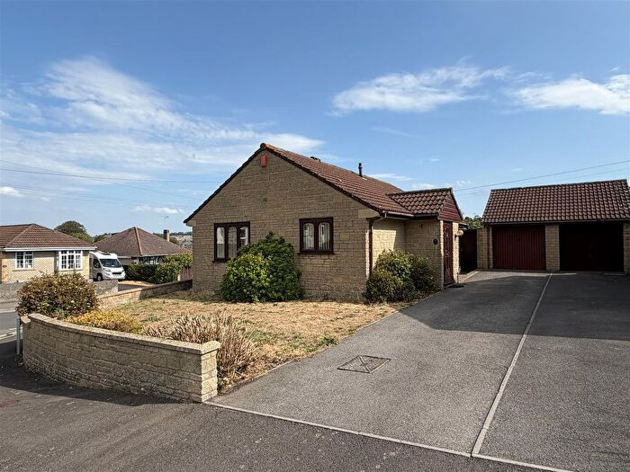 2 Bedroom Detached Bungalow To Rent In Ham Grove, Paulton, BS39