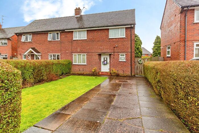 3 Bedroom Semi-Detached House For Sale In Bridgwood Road, Blythe Bridge, Stoke-on-Trent, ST11