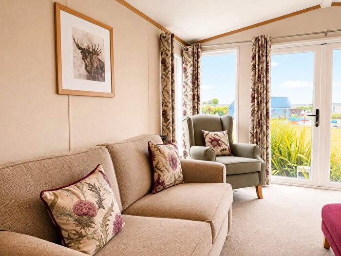 2 Bedroom Caravan For Sale In Seaview Holiday Park, St John's Rd, Whitstable, CT5