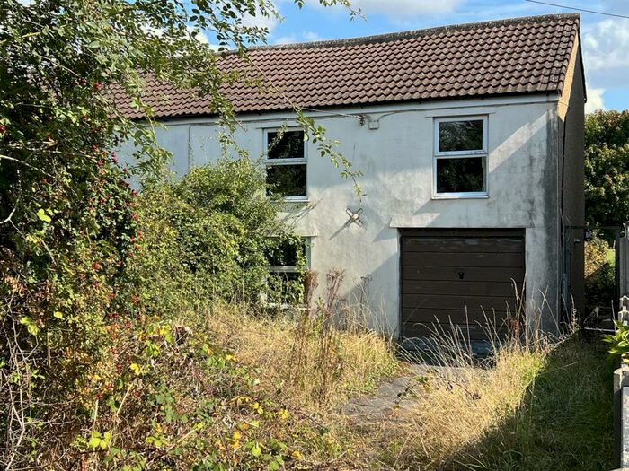 Houses for sale & to rent in BS35 4HB, Northwick Road, Pilning And