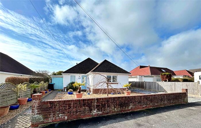 3 Bedroom Bungalow For Sale In Bracken Way, Walkford, Christchurch, Dorset, BH23
