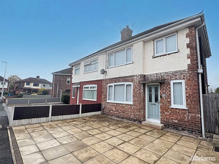 3 Bedroom Semi Detached House For Sale In Dykin Close, Widnes, WA8