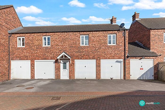 2 Bedroom Town House For Sale In Raynald Road, Sheffield, S2