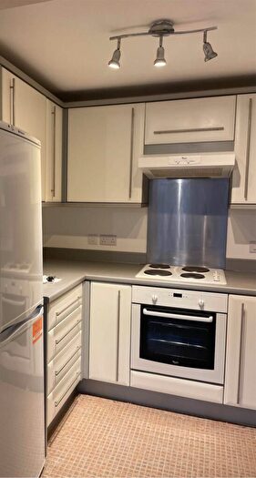 1 Bedroom Flat To Rent In Alexander Square, Eastleigh, SO50