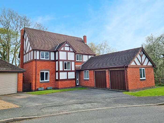 4 Bedroom Detached House For Sale In Orchard Close, Kingsland, Leominster, Herefordshire, HR6