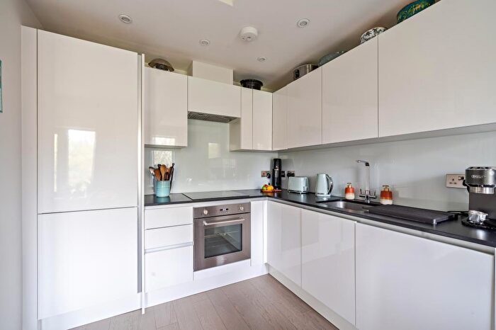 2 Bedroom Apartment For Sale In Canal Street, Nottingham, NG1