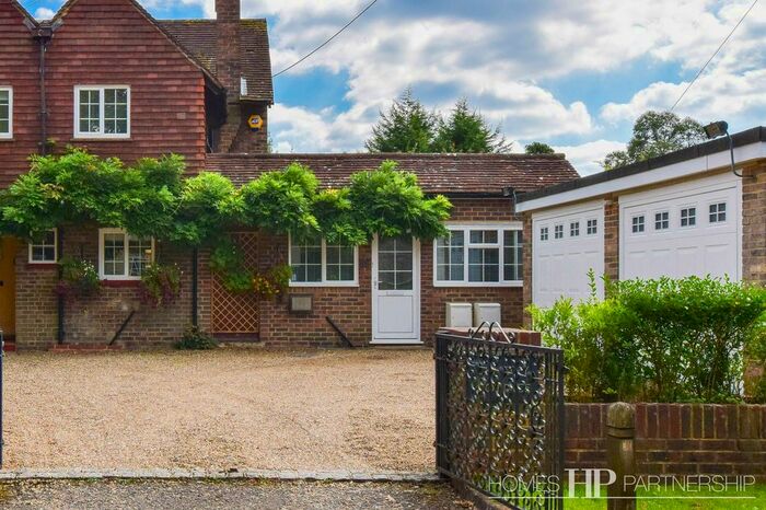 1 Bedroom Flat To Rent In Langley Lane, Ifield, RH11