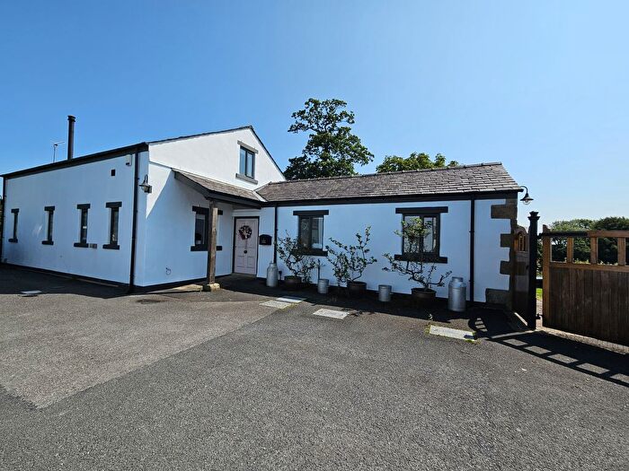 2 Bedroom Detached House For Sale In New Row, Off Clitheroe Road, Knowle Green, PR3