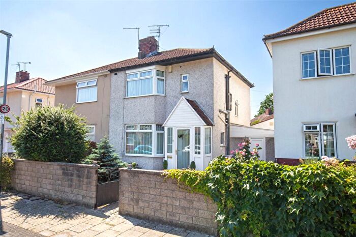 3 Bedroom Semi-Detached House For Sale In Lakewood Road, Bristol, BS10