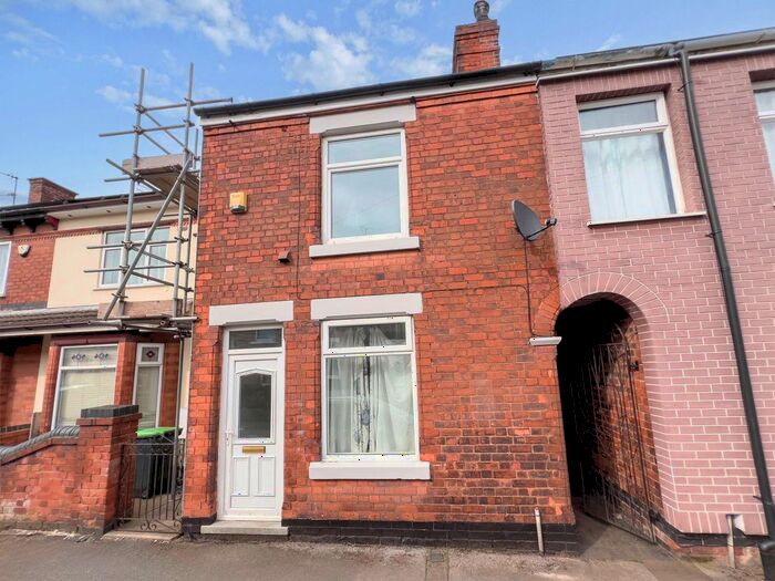 3 Bedroom Semi-Detached House To Rent In Vernon Road, Kirkby-In-Ashfield, NG17