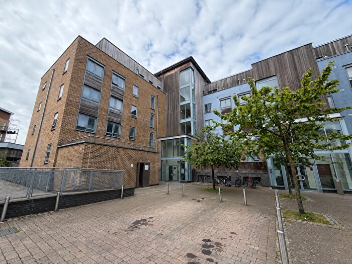 1 Bedroom Flat For Sale In Quayside Drive, Colchester, Essex, CO2