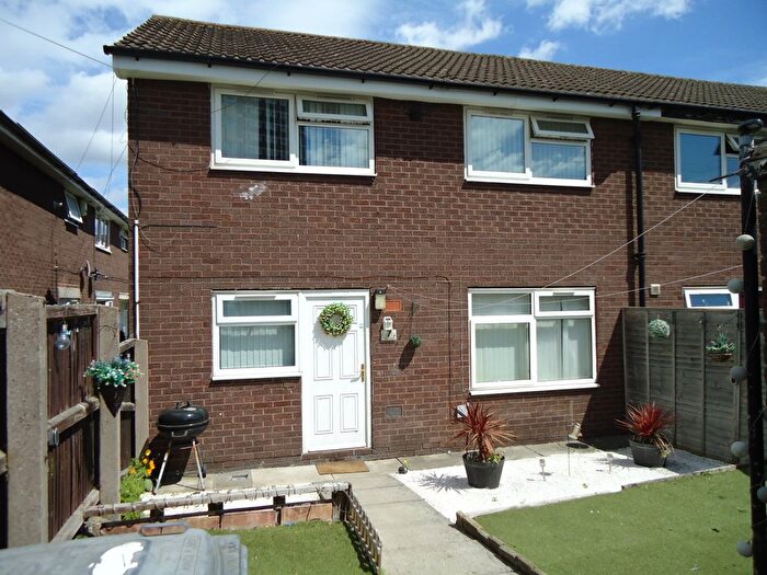 3 Bedroom Town House To Rent In Clyde Chase, Armley, LS12