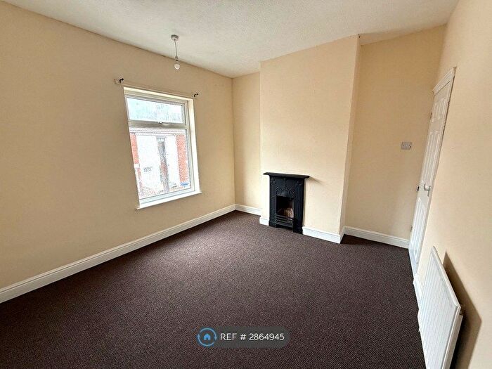 2 Bedroom Terraced House To Rent In St Johns Road, Doncaster, DN4