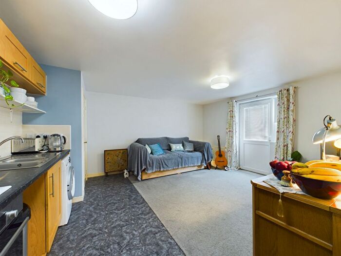 2 Bedroom Flat For Sale In Douglas Avenue, Wesham, PR4