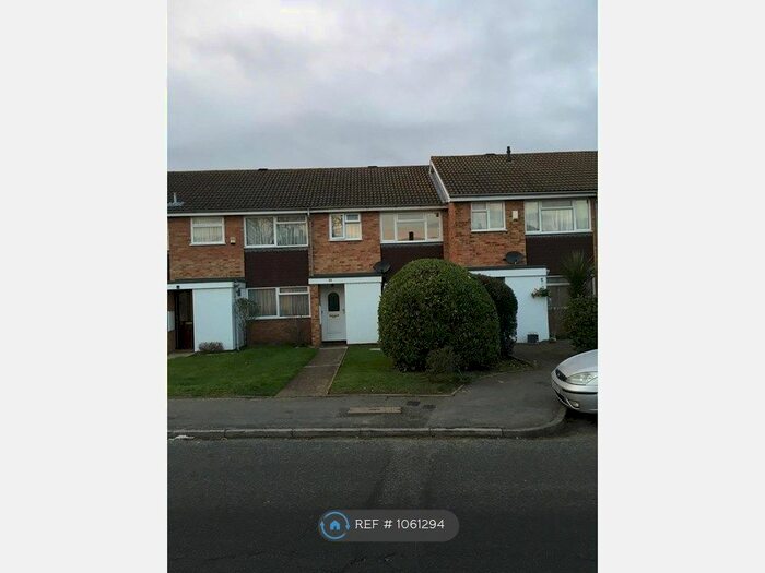 3 Bedroom Terraced House To Rent In Egmont Road, Walton-On-Thames KT12