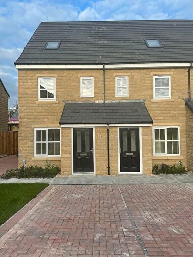 3 Bedroom Terraced House For Sale In Netherton Moor Road, Huddersfield, HD4