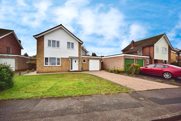 3 Bedroom Detached House For Sale In Pepingstraw Close, West Malling, ME19