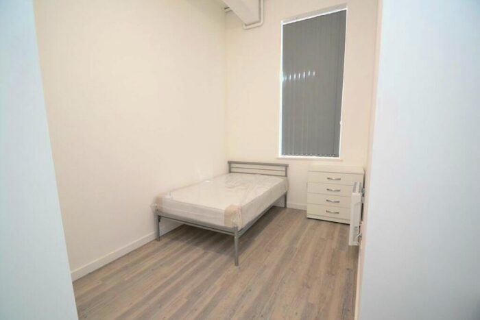 3 Bedroom Flat To Rent In Market Place, Loughborough, LE11