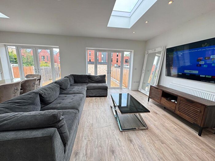 5 Bedroom Terraced House To Rent In Abbey Road, West Bridgford, Nottingham, NG2