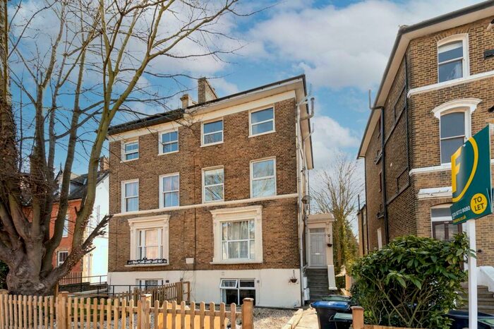 1 Bedroom Flat To Rent In Oakfield Road, Anerley, London, SE20