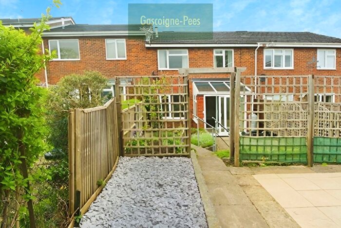 3 Bedroom Terraced House To Rent In Templefield Close, Addlestone, KT15