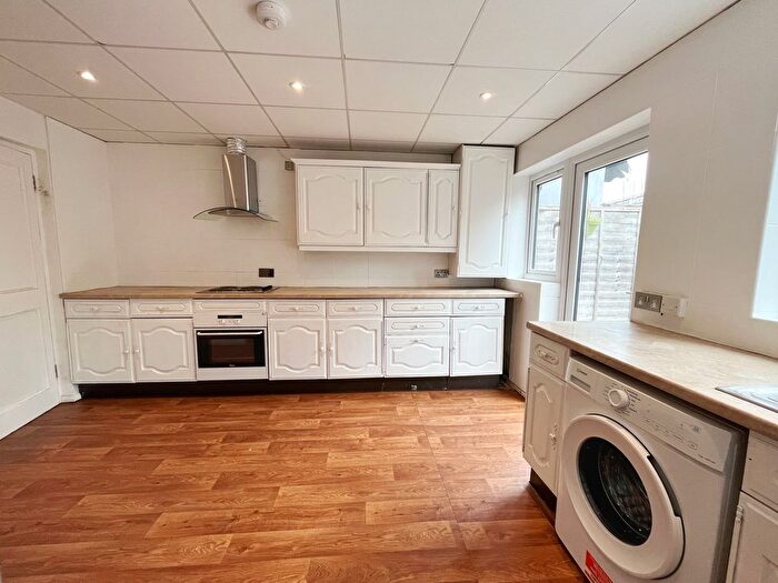3 Bedroom Property To Rent In Baxter Road, London, E16