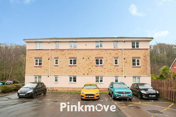 2 Bedroom Flat For Sale In Coed Celynen Drive, Abercarn, Newport, NP11
