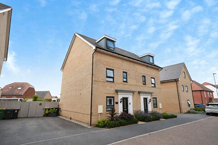 4 Bedroom Semi-Detached House For Sale In Bartons Avenue, Hullbridge, Hockley, Essex, SS5