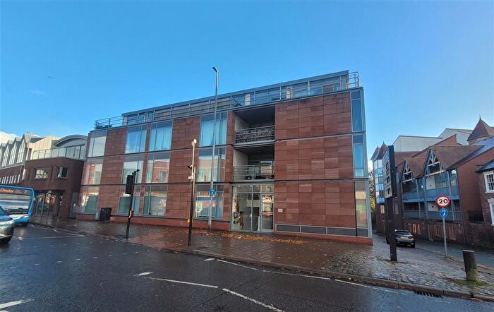 1 Bedroom Flat For Sale In Dee Lane, Chester, CH3