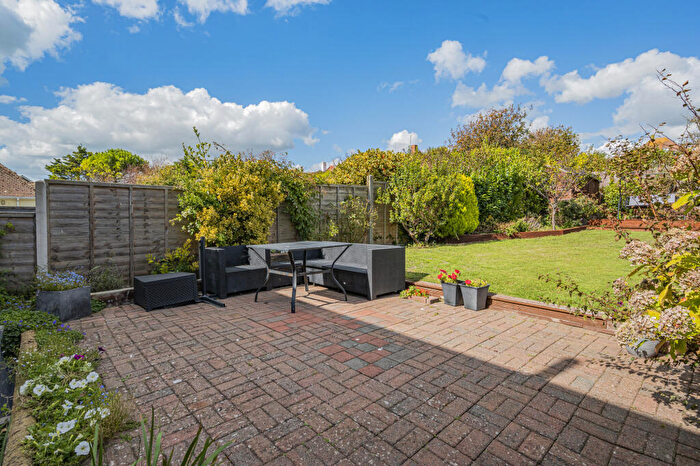 3 Bedroom End Of Terrace House For Sale In Brambletyne Avenue, Saltdean Brighton, East Sussex, BN2