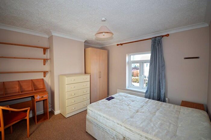 5 Bedroom Detached House To Rent In Brassey Road, Winton, Bournemouth, BH9