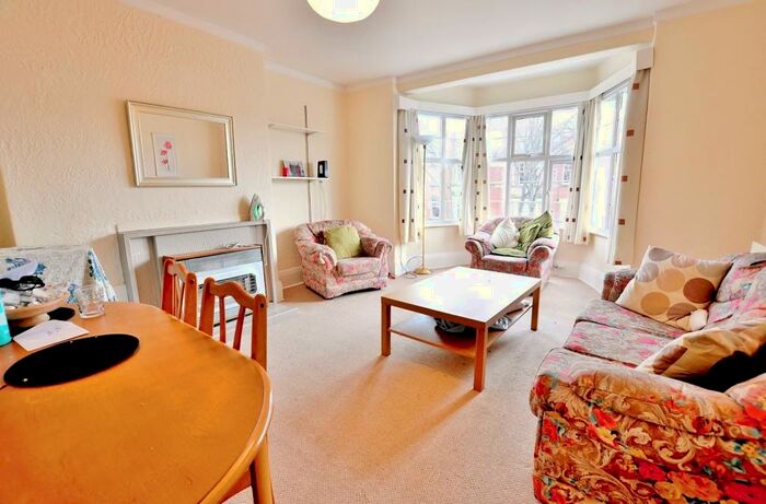 3 Bedroom Apartment To Rent In Eskdale Mansions, Jesmond, Newcastle Upon Tyne, NE2