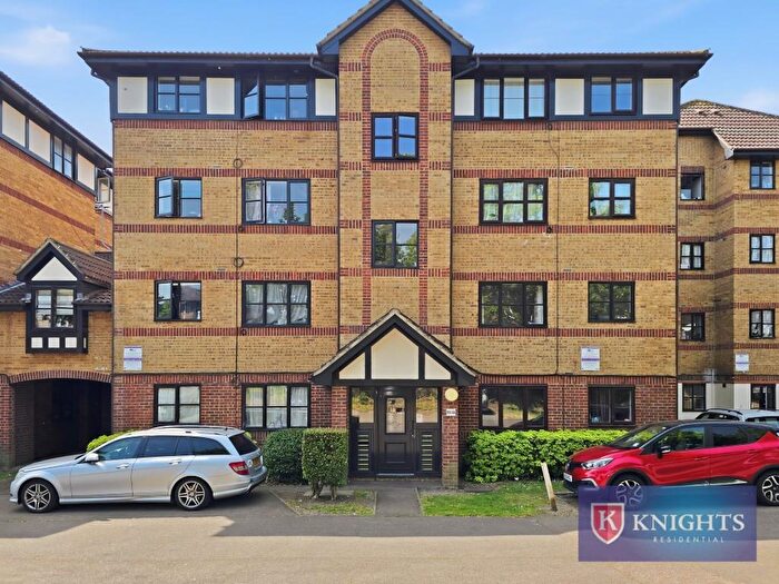1 Bedroom Apartment For Sale In Somerset Gardens, White Hart Lane, London, N17