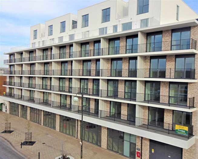 2 Bedroom Apartment To Rent In The Broadway, Town Centre, RH10
