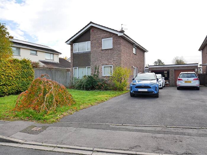 4 Bedroom Detached House For Sale In Poynder Place, Hilmarton, SN11