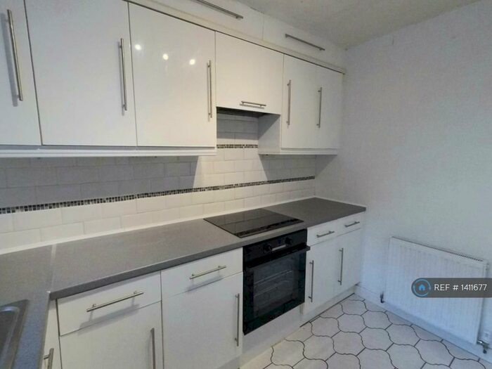 2 Bedroom Flat To Rent In Masonwood, Preston, PR2
