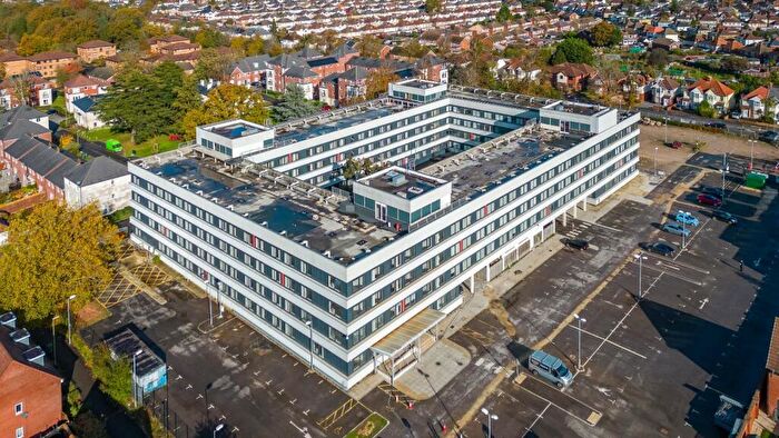 1 Bedroom Flat To Rent In Compass Point, Romsey Road, SO16