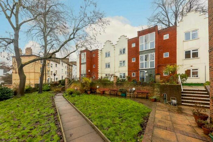 2 Bedroom Flat To Rent In Willow Road, London, NW3