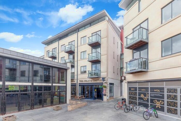 1 Bedroom Flat To Rent In New Road, Oxford, OX1