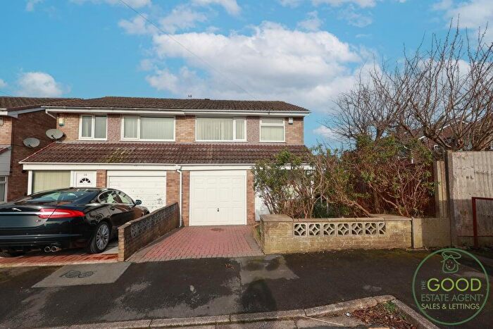 3 Bedroom Semi Detached House For Sale In Mickleden Avenue, Preston, PR2