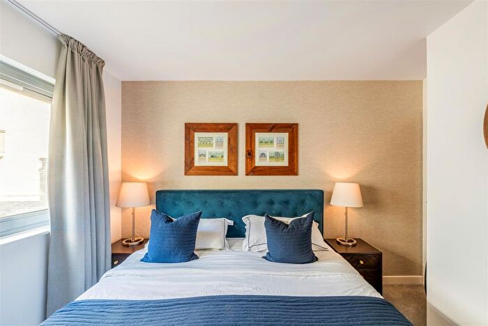 1 Bedroom Flat For Sale In Queens Road, Brighton, BN1