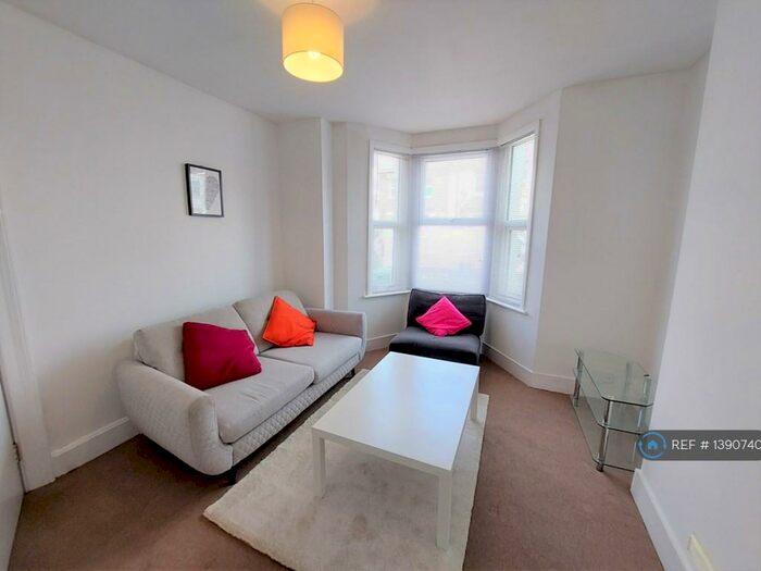 4 Bedroom Terraced House To Rent In Waldo Road, London, NW10