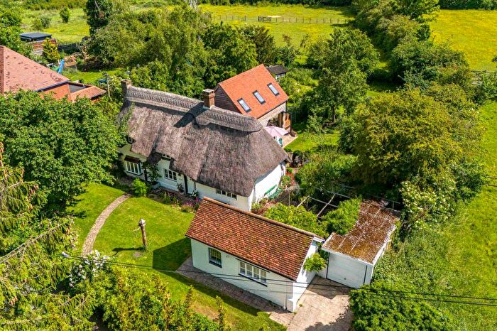 3 Bedroom Detached House For Sale In West Lane, Bledlow, HP27