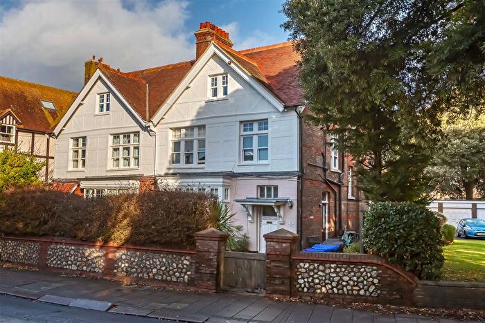 1 Bedroom Flat For Sale In Wykeham Road, Worthing, BN11