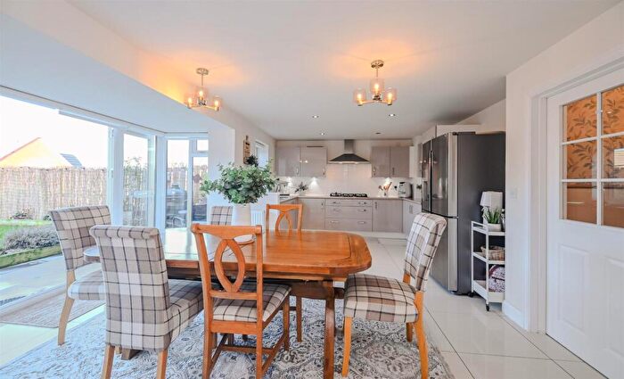 4 Bedroom Detached House For Sale In Rook Drive, Burton On Trent, DE13